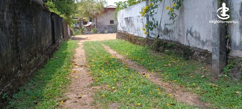 Land for Sale in Piliyandala - Land for Sale in Parana Para, Piliyandala - photo 1