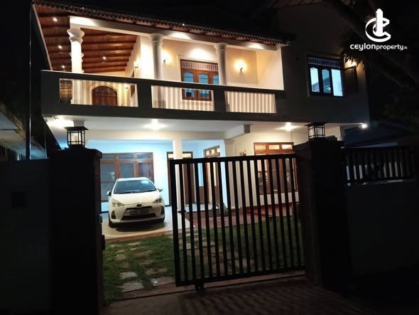 House for Sale in Ja-Ela - House for Sale in Ja-Ela - photo 1