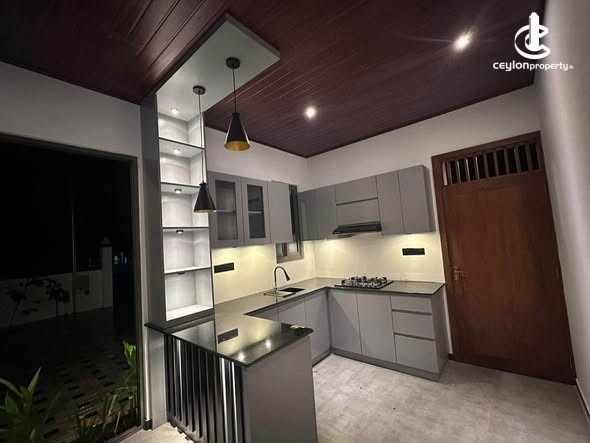 House for Sale in Kandy - House for Sale in Kandy - photo 4
