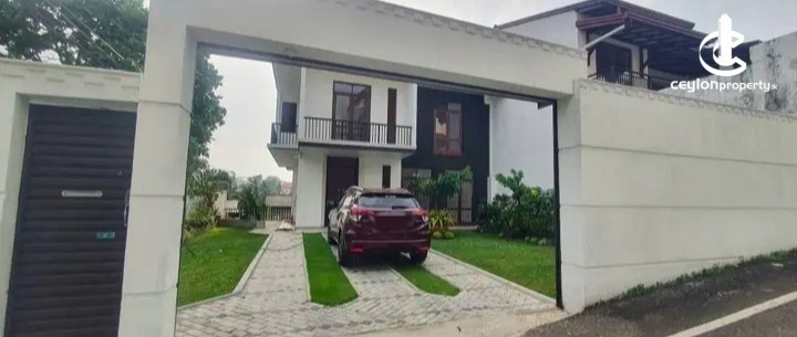 House for Sale in Malabe - House for Sale in Malabe - photo 1