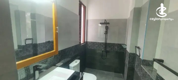 House for Sale in Malabe - House for Sale in Malabe - photo 7