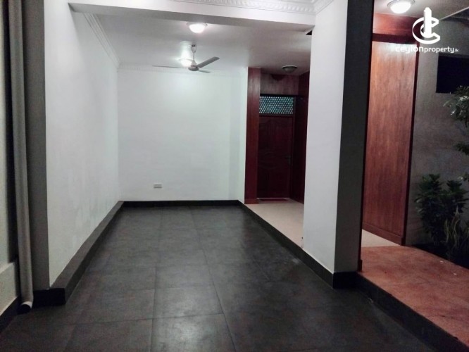 House for Rent in Battaramulla - Battaramulla - Luxury Fully Furnished 04 Bedroom House for Rent - photo 3