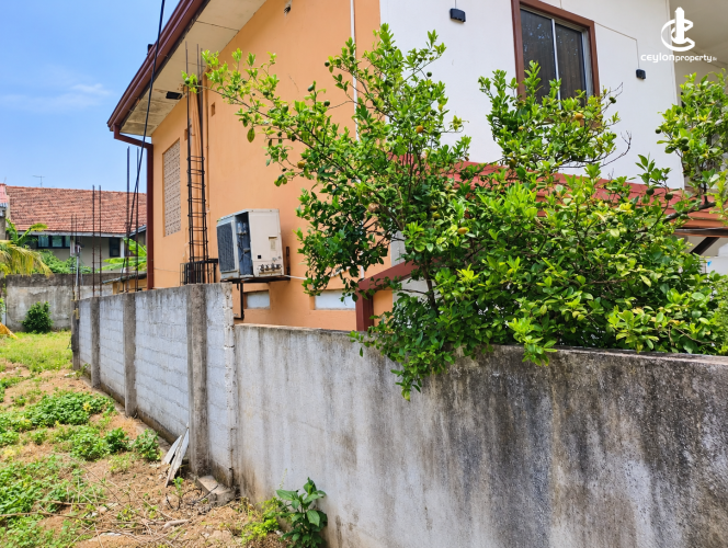 Land for Sale in Mount Lavinia - Prime Land for Sale in Mount Lavinia – De Saram Road - photo 2
