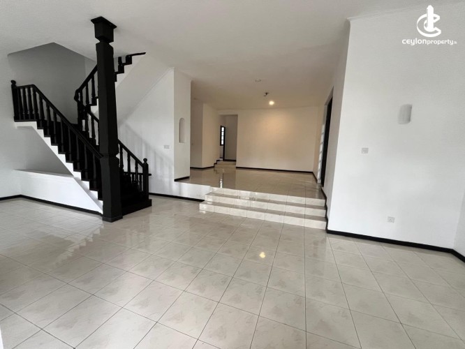 House for Sale in Battaramulla - A STRIKING MODERN HOUSE FOR SALE IN BATTARAMULLA - photo 4