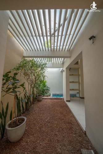 House for Sale in Boralesgamuwa - Boralesgamuwa 3880 SqFt 4 Bed House On 15 Perch For Sale - photo 2