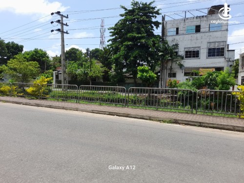 Land for Sale in Dehiwala - Dehiwala Capt Sumudu Rajapaksha Mawatha 9.42 p land.for sale