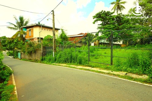 Land for Sale in Pita Kotte - Rectangle Land for sale in Kotte (Madiwela)