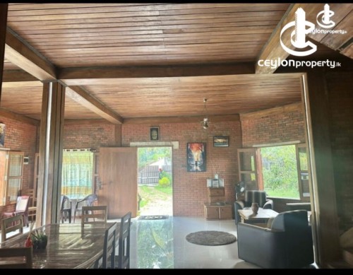 House for Sale in Pannipitiya - Modern Stylish 4-Bedroom Home with Scenic Views Sale in Pannipitiya