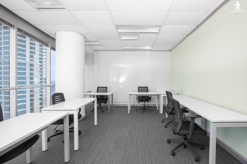 Commercial Property for Rent in Nawala - Office for Growing Teams in Regus World Trade Centre - Fort
