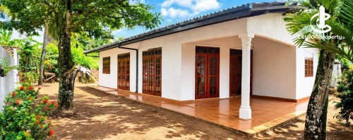 House for Sale in Talawatugoda - House for sale in Talawatugoda