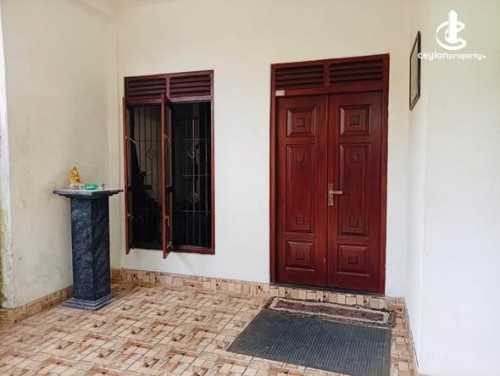 House for Sale in Athurugiriya - House for Sale in ATHURUGIRIYA
