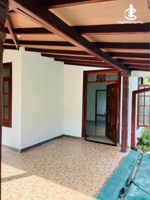 House for Sale in Kaduwela - House for Sale in Kaduwela