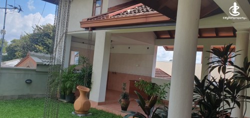 House for Rent in Colombo 5 (Narahenpita,Havelock Town,Kirulapona North) - 04 Bedrooms House for Rent in Colombo 05 - HL33871