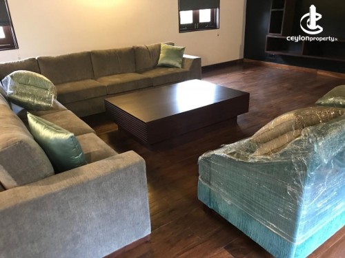 House for Rent in Battaramulla - 5 Bedroom - Luxury House for Rent in Battaramulla - HL35575