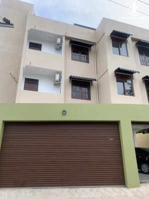 Commercial Property for Sale in Thalawathugoda - 07 Unit Commercial Property for Sale in Battaramulla