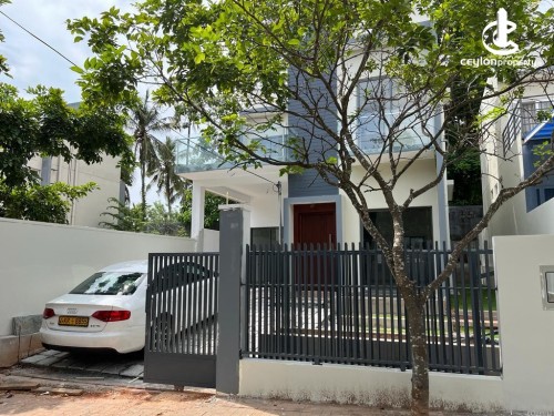 House for Sale in Malabe - 7.8 P Land with 04 BR Brand New House for Sale in Malabe