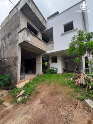 House for Sale in Nawala - Half Built 03 Storied House with an Annex for Sale in Nawala
