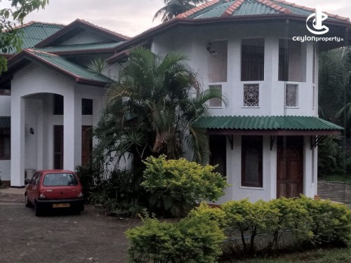 House for Rent in Battaramulla - Fully Furnished 2 Storied 5BR House for Rent in Battaramulla
