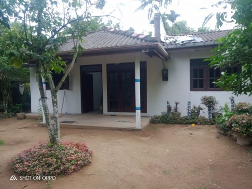 House for Sale in Athurugiriya - 10 Perch Land with 03 Bedroom House for Sale in Athurugiriya