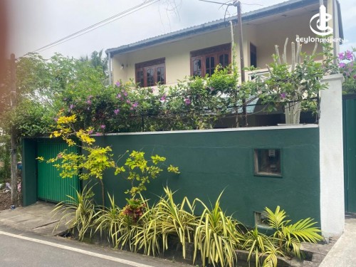 House for Sale in Malabe - 6.7 P Land with 03 BR 02 Storied House for Sale in Malabe