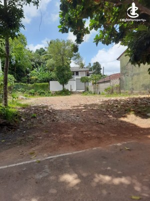 Land for Sale in Pita Kotte - Pita Kotte, Epitamulla Rd, 22 Perches of Prime Land for Sale
