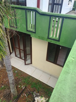 House for Sale in Kaduwela - 8.2 P Land with 02 Storied 06 BR House for Sale in Kaduwela