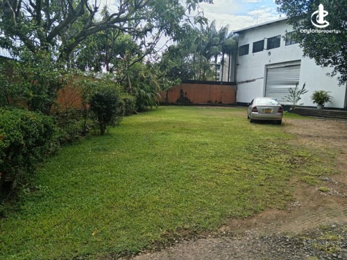 Commercial Property for Rent in Pita Kotte - 110 P Land with 02 Storied Warehouse for Rent/Lease at Kotte