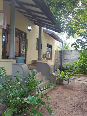 House for Sale in Sri Jayawardenepura Kotte - 22 P Land with a Single Storied 3 BR House for Sale in Kotte