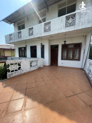 House for Sale in Nugegoda - Nugegoda, 11.35P Land with 08 Bedroom House for Sale