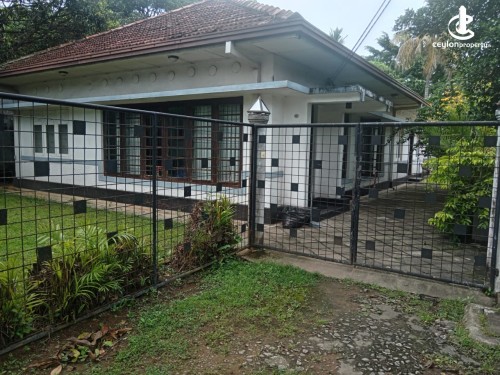 Land for Sale in Colombo 9 (Dematagoda) - Veluwana Road - Colombo 09, 15 Perches of Valuable Land with a 04 Bedroom Livable…