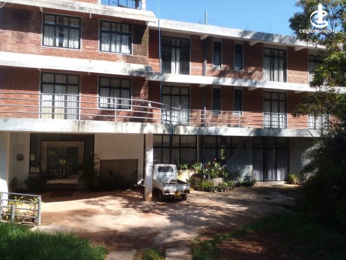 Commercial Property for Sale in Bandarawela - HOTEL FOR SALE IN BANDARAWELA