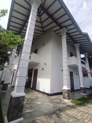 Commercial Property for Sale in Boralesgamuwa - Boralesgamuwa, Bokundara 05 Rooms Commercial Unit on 9.2 Perches of Land for…