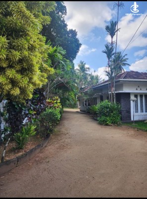 House for Sale in Ratmalana - Rathmalana 43 Perches of Land with a Single Storied House for Sale