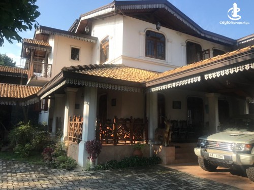 House for Sale in Kiribathgoda - Kiribathgoda - Makola 07 Bed Rooms Fully Furnished Large House on 87 Perches of Land for Sa…