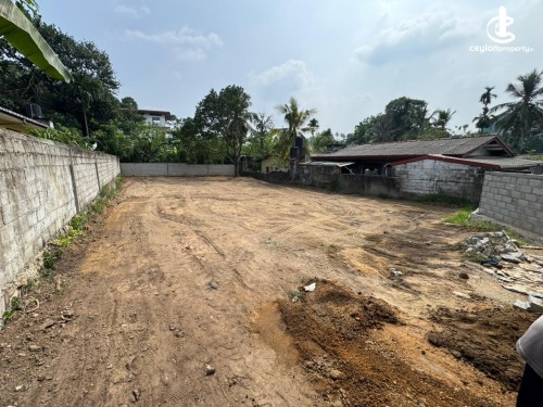 Land for Sale in Athurugiriya - Athurugiriya Daham Mawatha off Ghanawimala Mawatha 20 Perches of Land for immediate sale