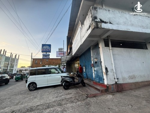 Commercial Property for Sale in Attidiya - Rathmalana, Attidiya Road Facing Commercial Building and a valuable Land for Imme…