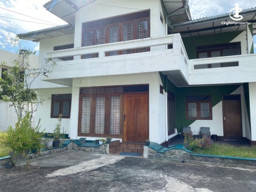 Commercial Property for Rent in Battaramulla - Battaramulla Pelawatta New Defense Road Large 07 Roomed Facility Available on…