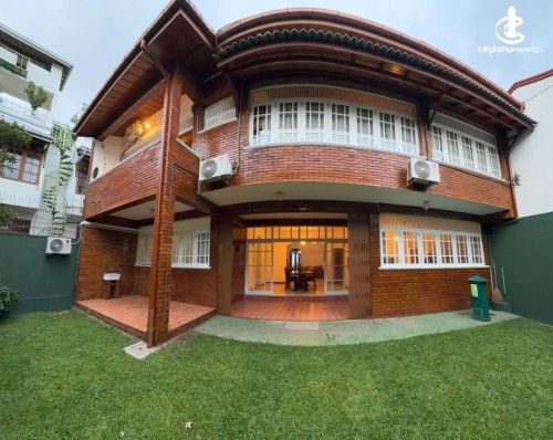 Colombo 05 - Luxury House for Immediate Rent
