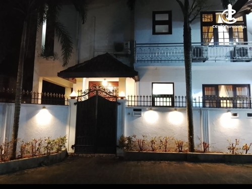 House for Rent in Thalawathugoda - Spacious Fully Furnished Luxury 05 Bed Rooms House for Rent in Thalawathugoda
