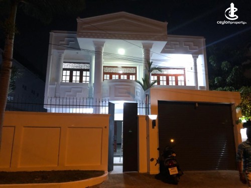 House for Rent in Colombo 5 (Narahenpita,Havelock Town,Kirulapona North) - REF (P-SAM-117)🏡✨ Spacious House for Rent – Skelt…