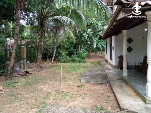 House for Sale in Veyangoda - House for Sale in Veyangoda