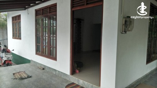 House for Sale in Kadawatha - House for Sale in Kadawatha