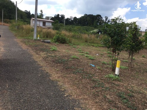 Land for Sale in Kahathuduwa - Land for Sale in Kahathuduwa Koralaima, Thewath