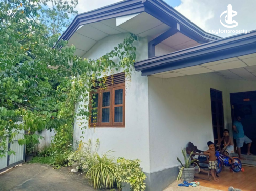 House for Sale in Athurugiriya - House for Sale in Athurugiriya,Kaduwela road