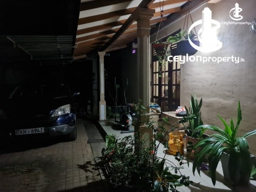 House for Sale in Kahathuduwa - Two story house sale in Kahathuduwa