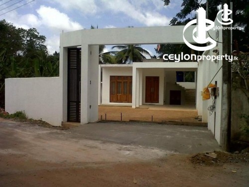 House for Sale in Piliyandala - House for sale in Piliyandala