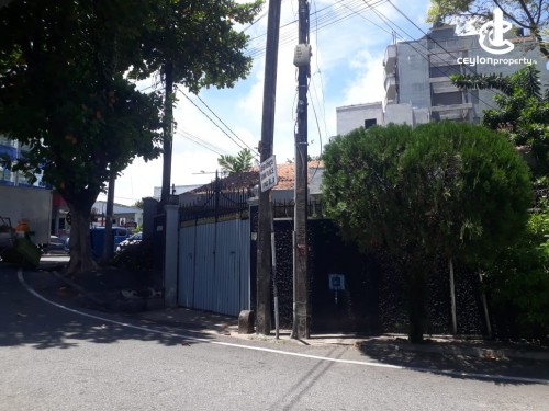 Land for Sale in Colombo 8 (Borella) - 18.2 Land With Single storey House For Sale In Colombo 8