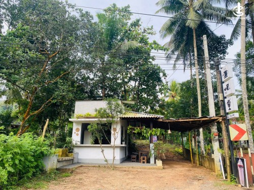 Land for Sale in Ingiriya - 20 Perches Land With Commercial Property For Sale In Ingiriya