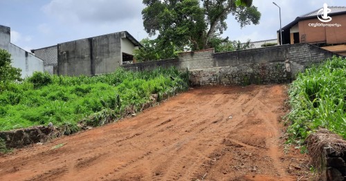 Land for Sale in Malabe - 9.5 Perches Residential Property for Sale – Isurupura Road, Malabe