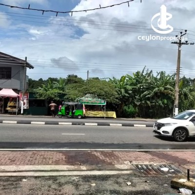 Land for Sale in Thalawathugoda - Roadside Land for Sale near Welekade, Thalawathugoda